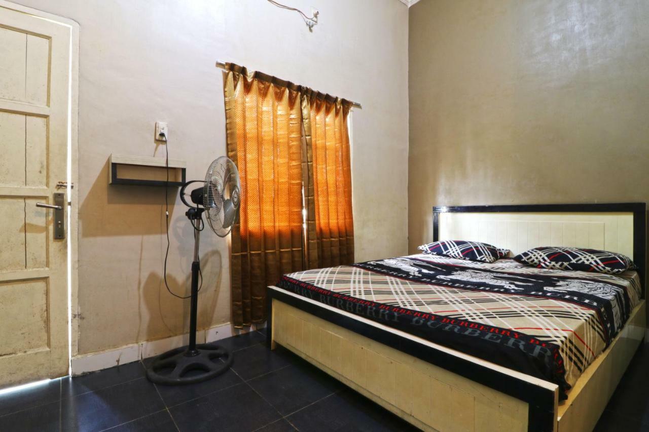 Hotel Graha Soeltan Sunggal ภายนอก รูปภาพ