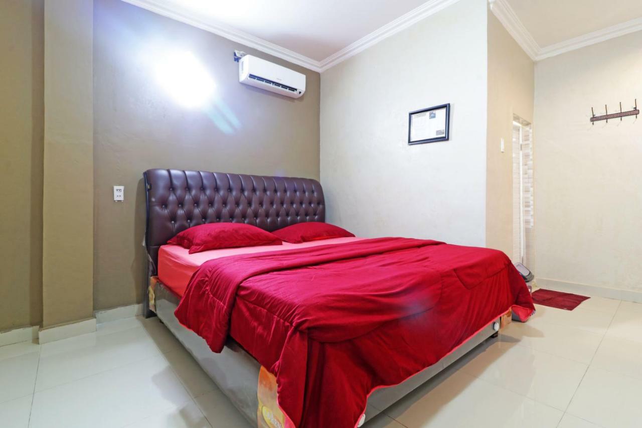 Hotel Graha Soeltan Sunggal ภายนอก รูปภาพ
