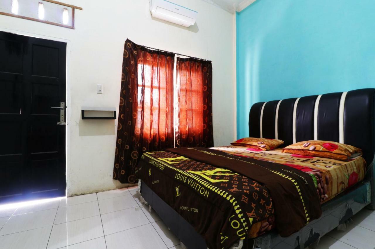 Hotel Graha Soeltan Sunggal ภายนอก รูปภาพ